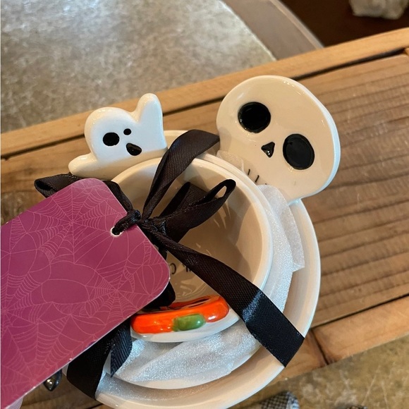 BAKESHOP HALLOWEEN MEASURING CUPS
CERAMIC BRAND NEW - Picture 3 of 3